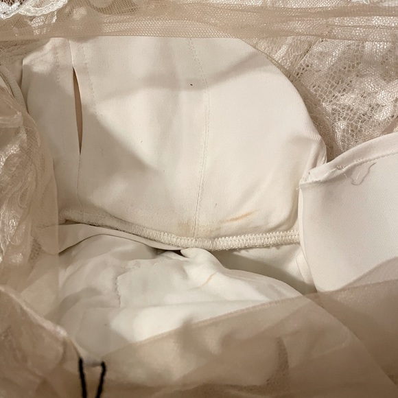 Olvis Olga Yermoloff Lace Mermaid Wedding Gown 4236 - Picture 15 of 16